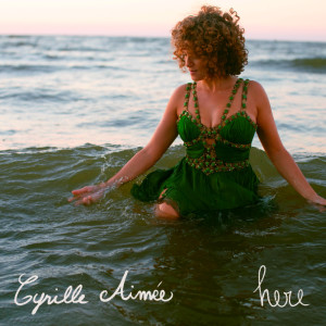 Cyrille Aimee的專輯Here