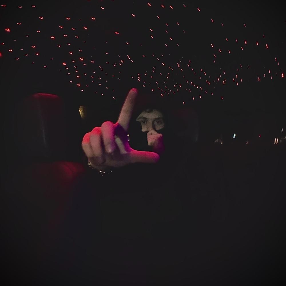 Hella Pounds (feat. KAYCEE & XhrisBlakk) (Explicit)