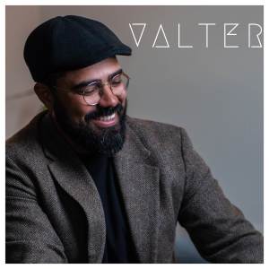 收聽Valter Romulo的Roda Gigante歌詞歌曲