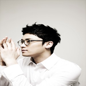 Listen to The End song with lyrics from 崔贤俊