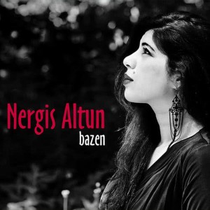 ดาวน์โหลดและฟังเพลง Arkana Bakma พร้อมเนื้อเพลงจาก Nergis Altun