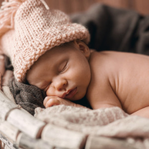 Dengarkan Rock a By Baby lagu dari Tidur Bayi Musik dengan lirik