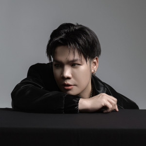 Listen to Thương #1 song with lyrics from Tăng Vinh Quang
