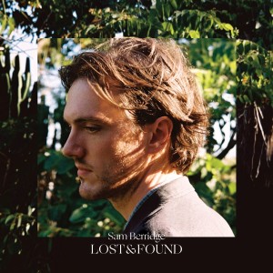 ดาวน์โหลดและฟังเพลง Carried Away พร้อมเนื้อเพลงจาก Sam Berridge