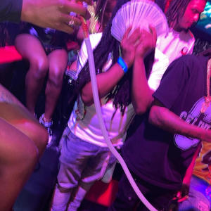 ดาวน์โหลดและฟังเพลง Free (feat. Big Meezy & Menaxe) (Explicit) พร้อมเนื้อเพลงจาก ShopwitKy