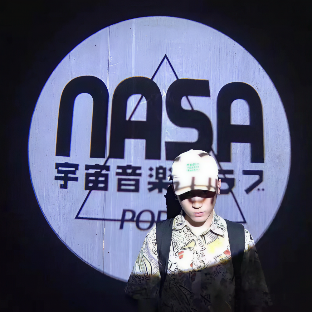 白