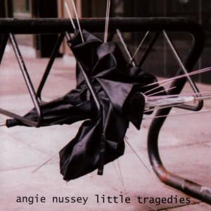ดาวน์โหลดและฟังเพลง Broken พร้อมเนื้อเพลงจาก Angie Nussey