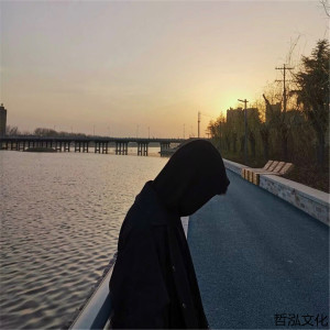 收听小阿哲的红番区热播歌词歌曲