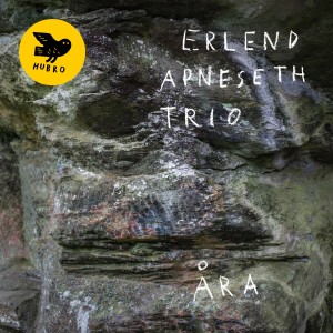 ดาวน์โหลดและฟังเพลง Øyster พร้อมเนื้อเพลงจาก Erlend Apneseth Trio