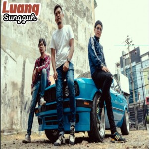 Album Sungguh from Luang