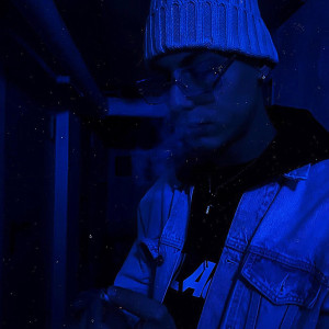 Listen to Trading Online (Explicit) song with lyrics from Noze Huncho
