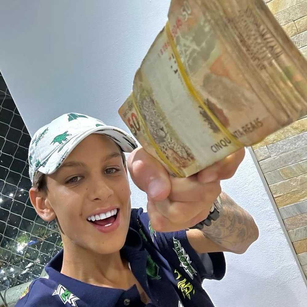 TROPA DO FAZ COMPLETO ELA CONHECE O PROCEDIMENTO É CHAPA (Explicit)