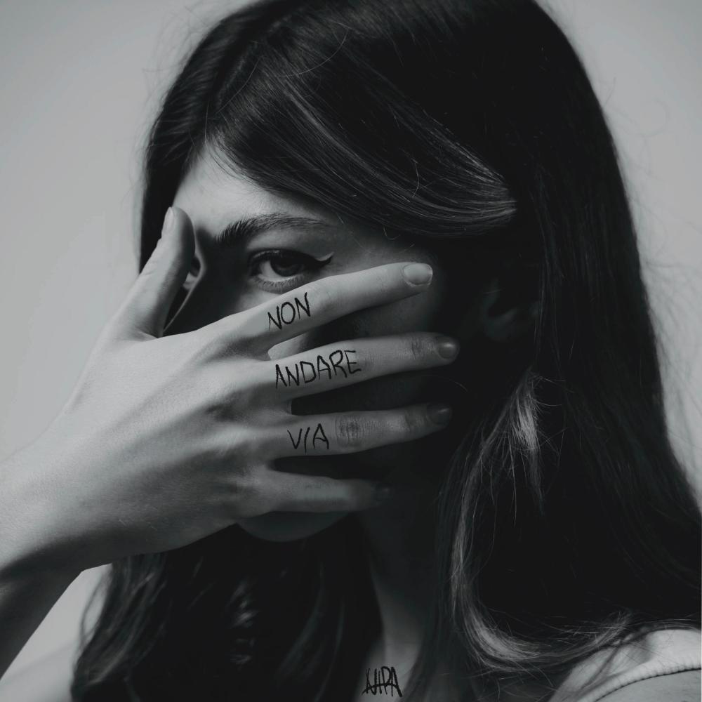 NON ANDARE VIA