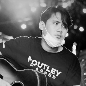 Dengarkan lagu Pendamping Hidup nyanyian Vandick Mamonto dengan lirik