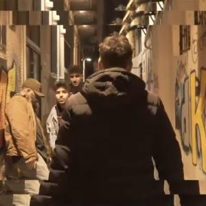 收聽Serin Karataş的Vazgeçmeden Olmaz dı (feat. Monoman) (Explicit)歌詞歌曲