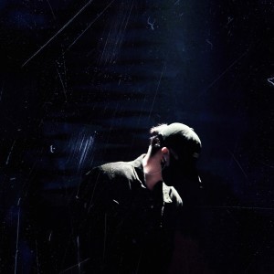 Listen to 燃烧的脆弱 (伴奏) song with lyrics from 369