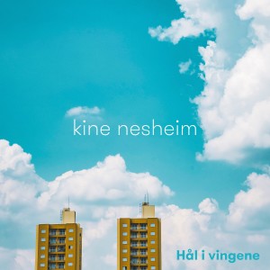 ดาวน์โหลดและฟังเพลง Hål i Vingene พร้อมเนื้อเพลงจาก Kine Nesheim