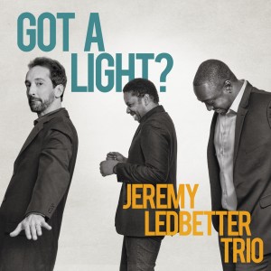 ดาวน์โหลดและฟังเพลง Gift Shop พร้อมเนื้อเพลงจาก Jeremy Ledbetter Trio