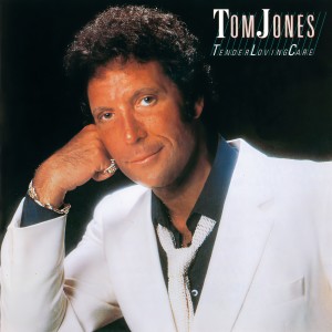 收聽Tom Jones的Love Burned A Hole In The Night歌詞歌曲