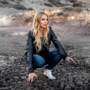 Listen to You Spin Me Round song with lyrics from Margie Chadburn