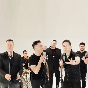 Album Svi Smo Uz Vas from Ivan Zak