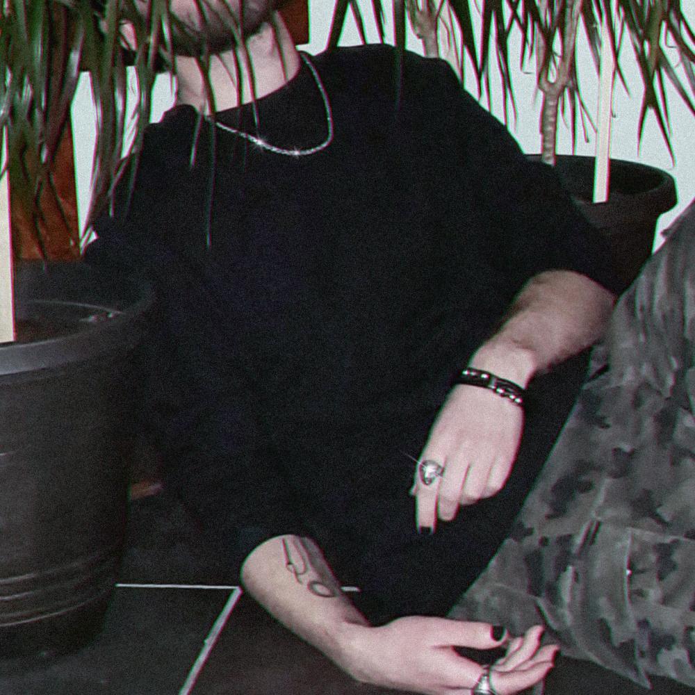 I JUST SOLD AN NFT AND NOW I CAN PAY RENT (Explicit)