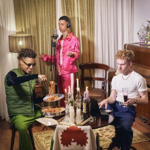 收聽Solveris的Vamos Tr*Nsar歌詞歌曲