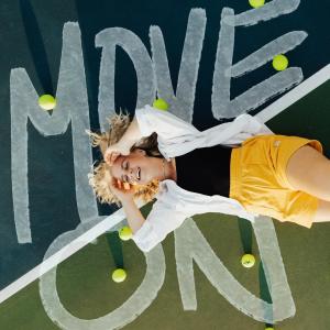 Jazlyn的專輯Move On!
