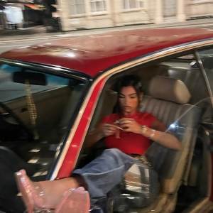 ดาวน์โหลดและฟังเพลง Flakkkito พร้อมเนื้อเพลงจาก Defrutos