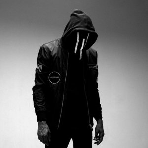 ดาวน์โหลดและฟังเพลง Paranoid (Explicit) พร้อมเนื้อเพลงจาก No Wyld
