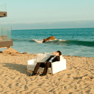 default playlist img