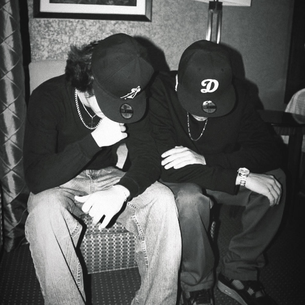 TONIGHTS ON (feat. TappedNX) (Explicit)
