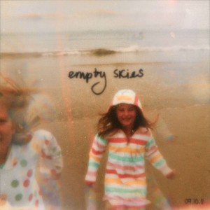 收聽Lucy Gidley的Empty Skies歌詞歌曲