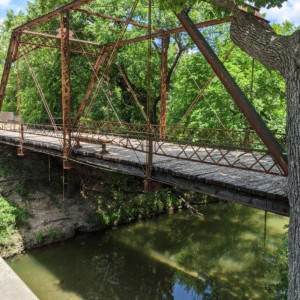 Dengarkan Joppa Bridge lagu dari Caleb Williams dengan lirik