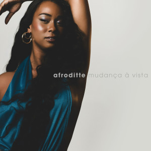 收聽Afroditte的Pássaro do Norte歌詞歌曲