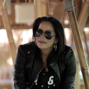 Dengarkan Jangan Salah Menilai lagu dari Irene Silalahi dengan lirik
