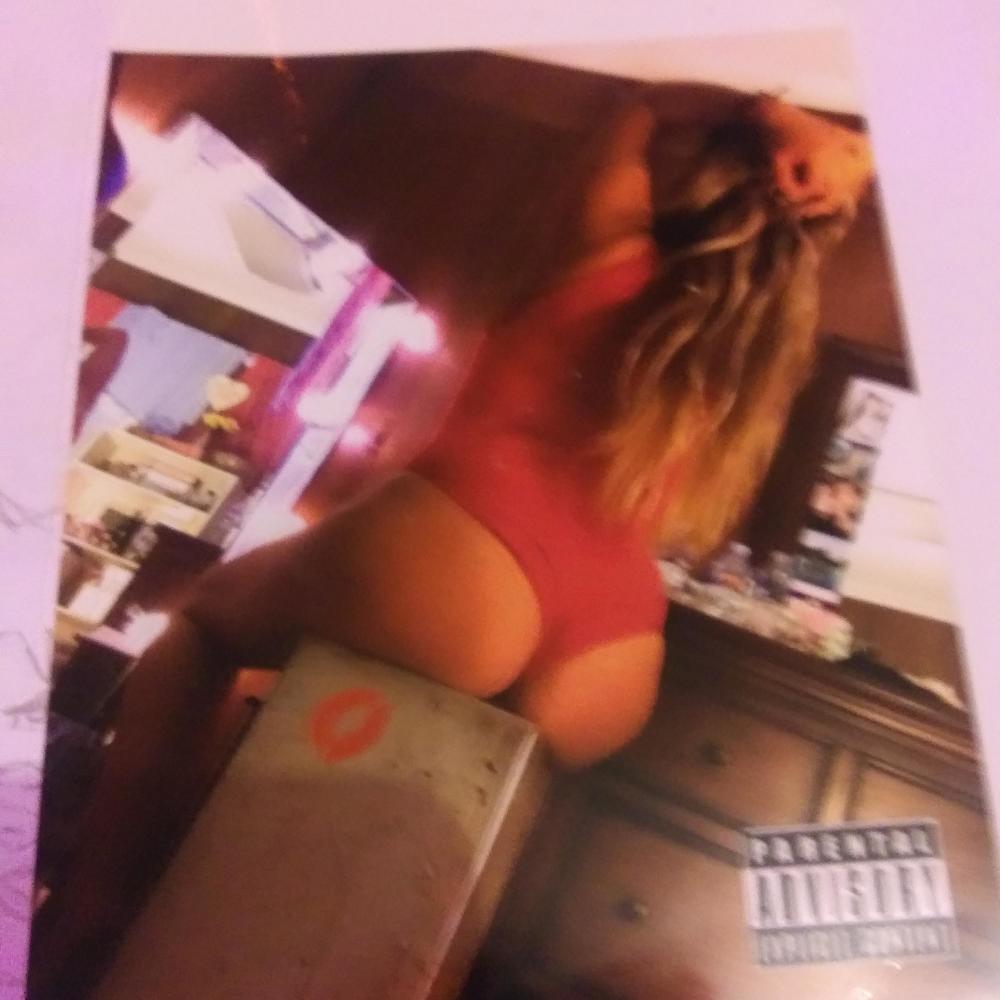 In Love (feat. Rich Conscious) (Explicit)
