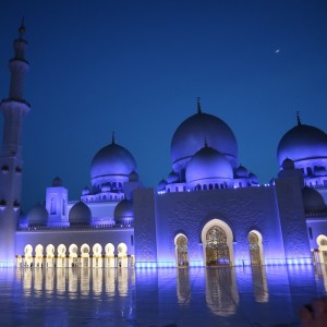 Listen to Sholawat Penyejuk Hati (Acoustic) song with lyrics from Aditya