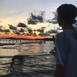 default playlist img