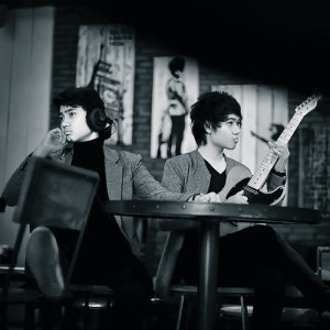 ดาวน์โหลดและฟังเพลง Kau Dan Aku พร้อมเนื้อเพลงจาก The Finest Tree