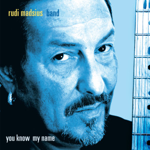 收聽Rudi Madsius Band的Old Town歌詞歌曲
