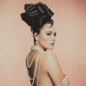 ดาวน์โหลดและฟังเพลง Beautiful People พร้อมเนื้อเพลงจาก Jessie Ware