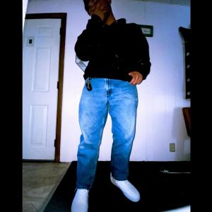 Dengarkan how do you do it (Explicit) lagu dari Chuch88 dengan lirik