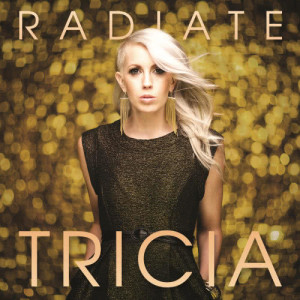 ดาวน์โหลดและฟังเพลง Pity Party พร้อมเนื้อเพลงจาก Tricia