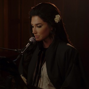 ดาวน์โหลดและฟังเพลง Here Comes the Change (Live from the Village) พร้อมเนื้อเพลงจาก Kesha