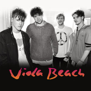 收聽Viola Beach的Boys That Sing歌詞歌曲
