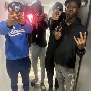 ดาวน์โหลดและฟังเพลง No Fakes (Explicit) พร้อมเนื้อเพลงจาก Rackaidz