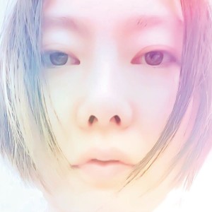 收聽makoreina的Hikari歌詞歌曲