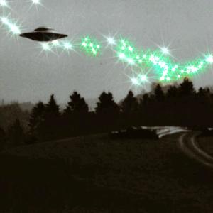 Cosmos Blvck的專輯Levitate (Explicit)