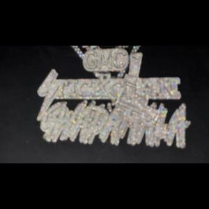 Dengarkan lagu Smurk Season (Explicit) nyanyian Gwadamala dengan lirik